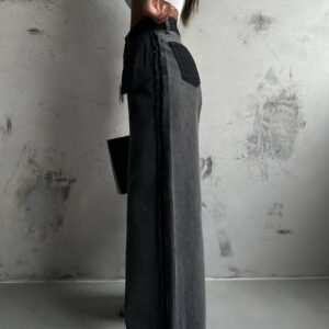 Alternative view of inverted black jeans pants