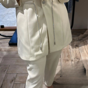 milky blazer with strass belt