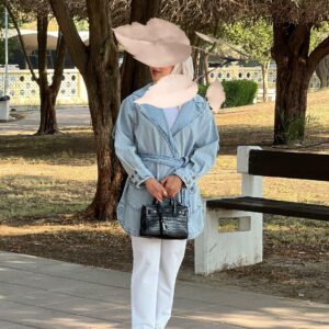 Alternative view of blue jeans jacket