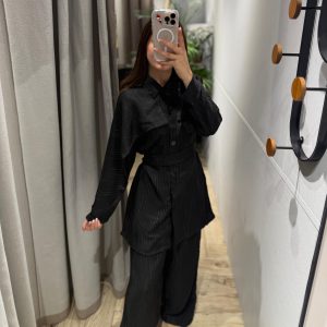 Alternative view of black set