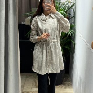 Alternative view of beige argument shirt